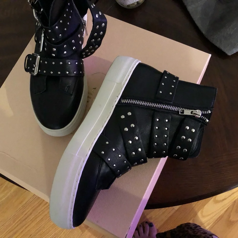 J slides Booties   studded details size 8 - Picture 8 of 11